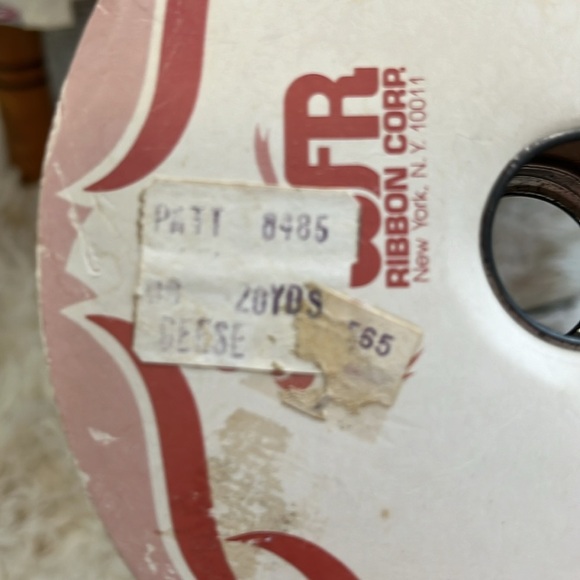 20 yards of VTG ribbon geese with hearts - Picture 4 of 5